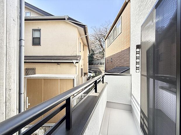 ■お洗濯物がよく乾く陽当たり良好のバルコニーです！  