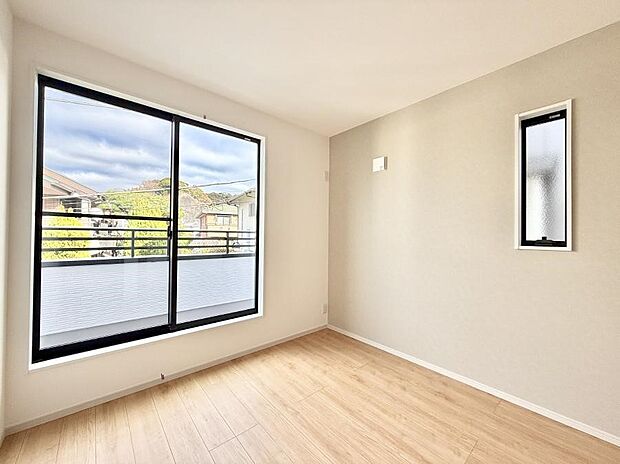 ■落ち着いた色合いのお部屋で穏やかな時間を楽しめます