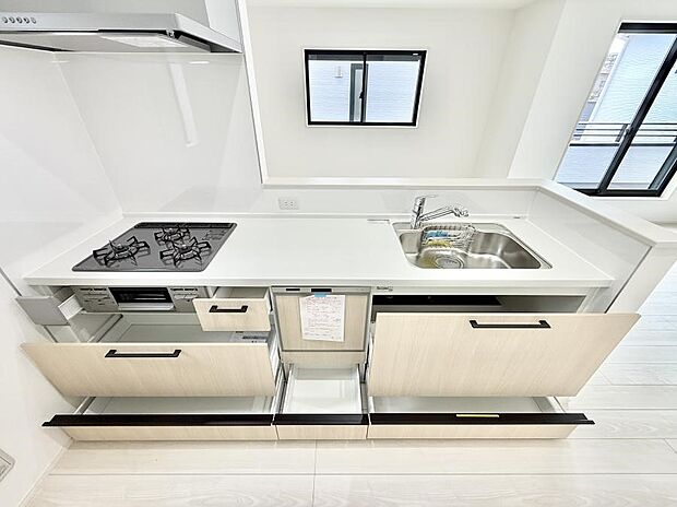 ■美味しい時間が生まれる、笑顔あふれるキッチン