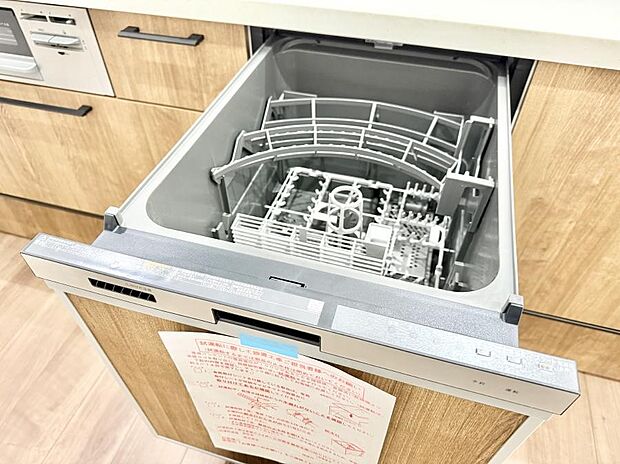 ■手間なく洗浄！食器をピカピカに仕上げてくれます