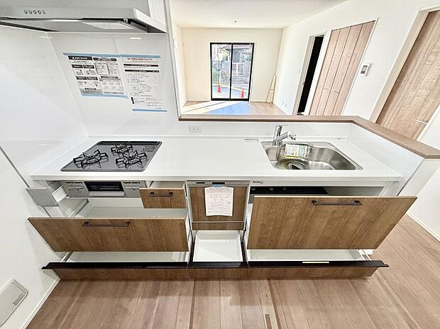 ■家族の絆を深める、温もりのあるキッチン