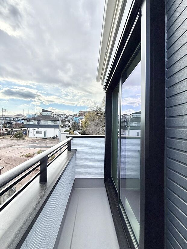 ■ 季節の移ろいを感じられる開放的な空間です