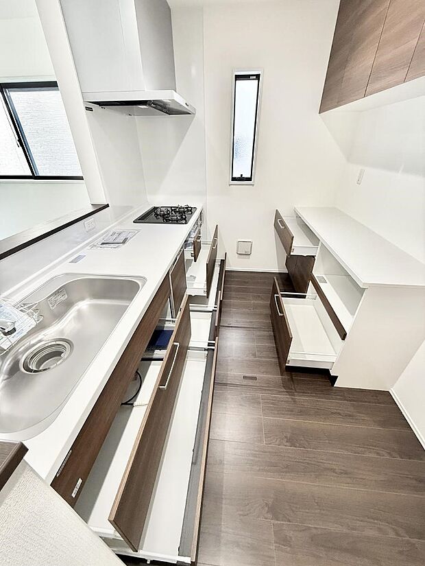 ■美味しい時間が生まれる、笑顔あふれるキッチン