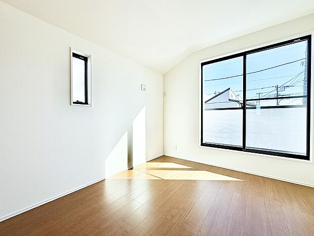 ■落ち着いた雰囲気のお部屋で心が安らぐ空間