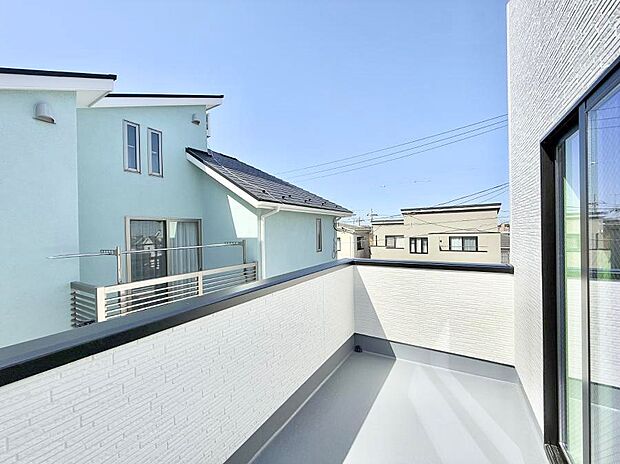 ■お洗濯物がよく乾く陽当たり良好のバルコニーです!