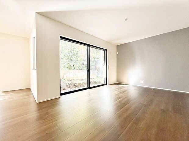 ナチュラルなリビングはどんなインテリアにも合います