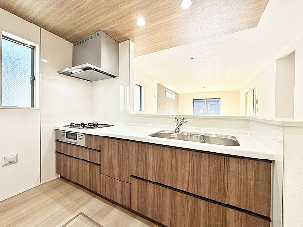 会話が深まる対面キッチン!家族との会話がはずみます