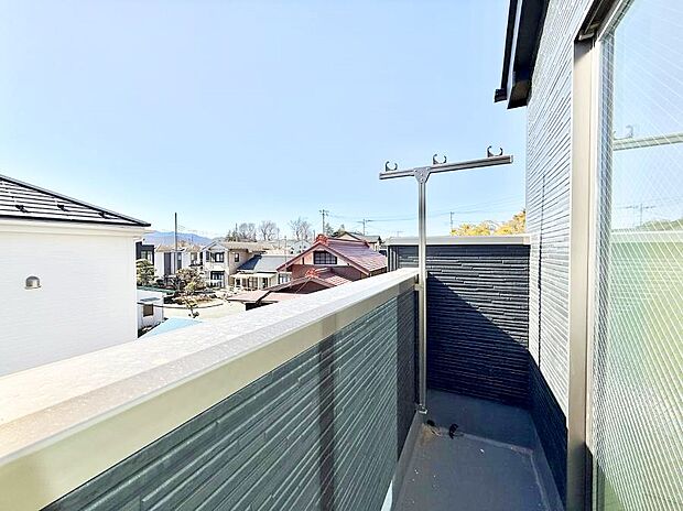 ■ 季節の移ろいを感じられる開放的な空間です