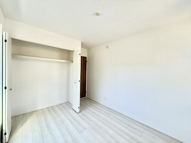 ■落ち着いた色合いのお部屋で穏やかな時間を楽しめます