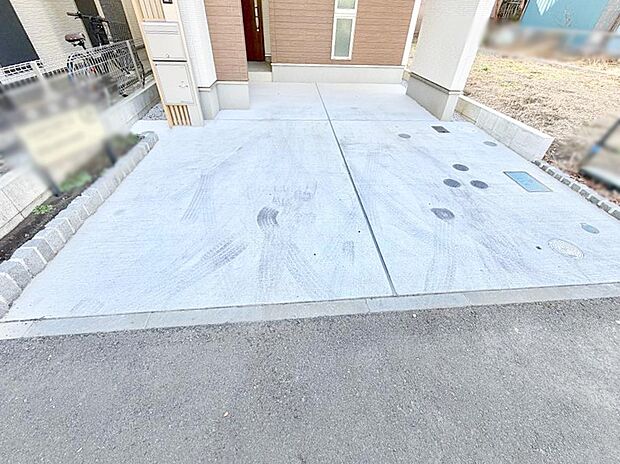 広い駐車場スペースが魅力的です