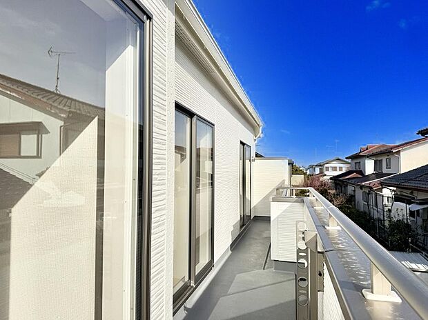 ■お洗濯物がよく乾く陽当たり良好のバルコニー  