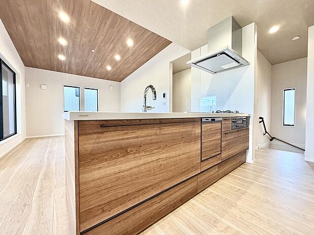 ■シンプルで美しく心地よい時間を生むキッチン空間