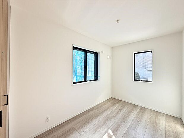 ■窓の配置や通気性の良い設計で部屋の空気がこもらず、常に新鮮な空気が流れます