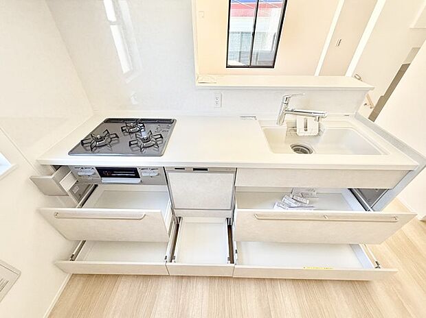 ■美味しい時間が生まれる、笑顔あふれるキッチン