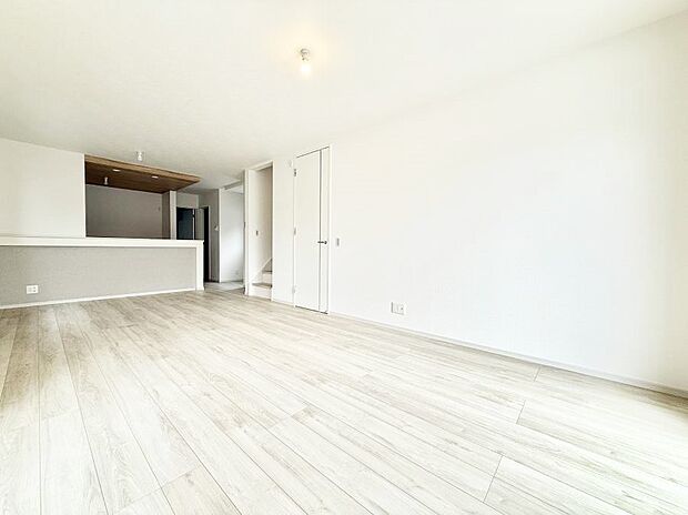 ■くつろぎと笑顔が集まる、心温まるリビング