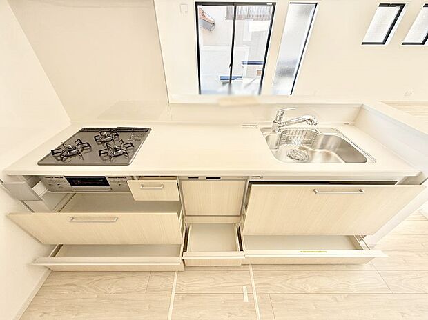 ■家族の絆を深める、温もりのあるキッチン