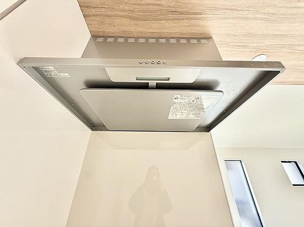 ■調理時の蒸気や匂いが換気扇に誘導され、効率的に排煙ができます。