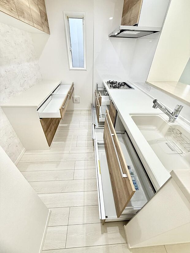 ■美味しい時間が生まれる、笑顔あふれるキッチン