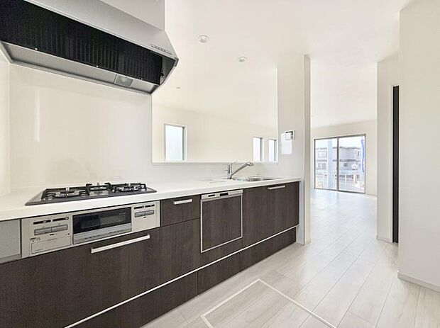 ■シンプルで美しく心地よい時間を生むキッチン空間