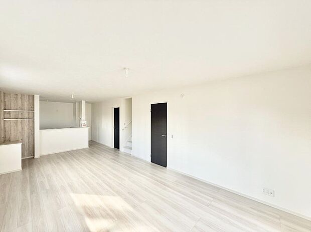 ■くつろぎと笑顔が集まる、心温まるリビング