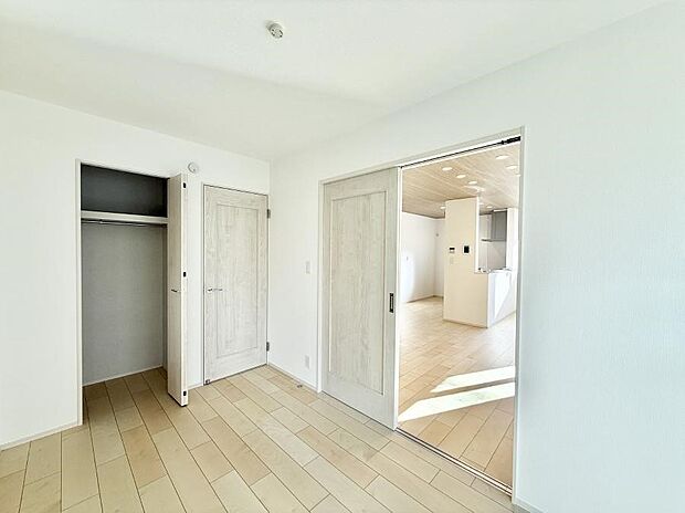 ■窓の配置や通気性の良い設計で部屋の空気がこもらず、常に新鮮な空気が流れます