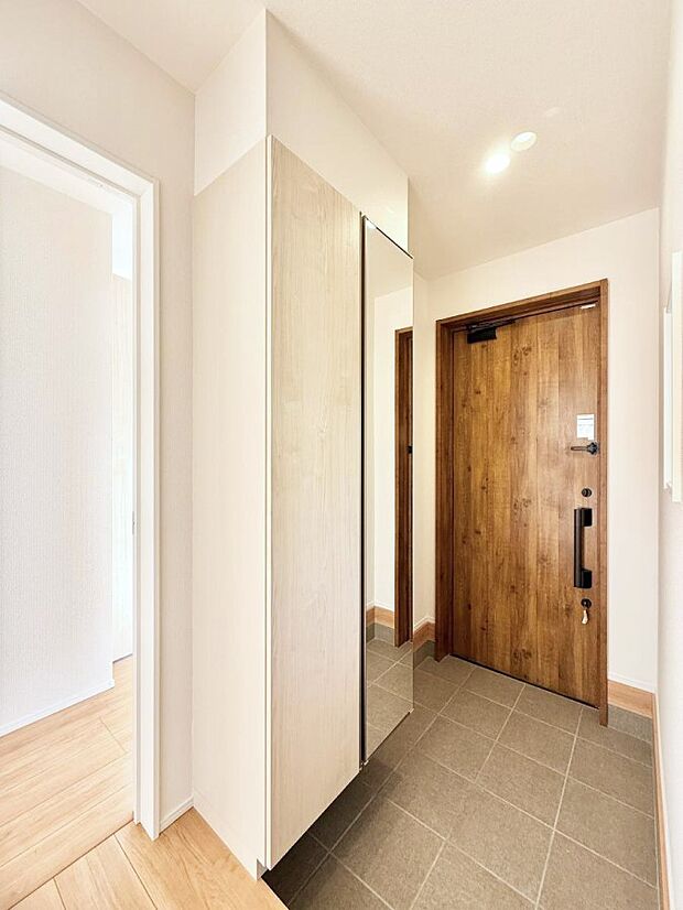 ■ ここから始まる一日、すっきり整った玄関