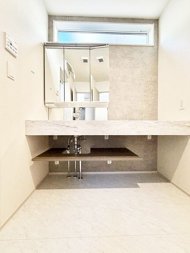 ■朝の準備がスムーズにできる広さです