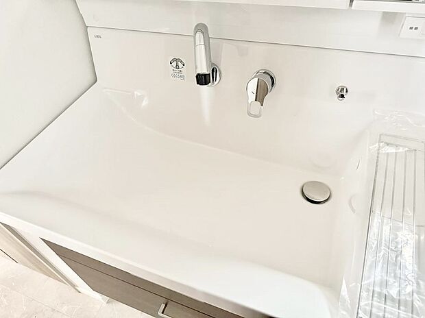 ■手洗いや顔を洗う時も快適に使える便利なシャワー