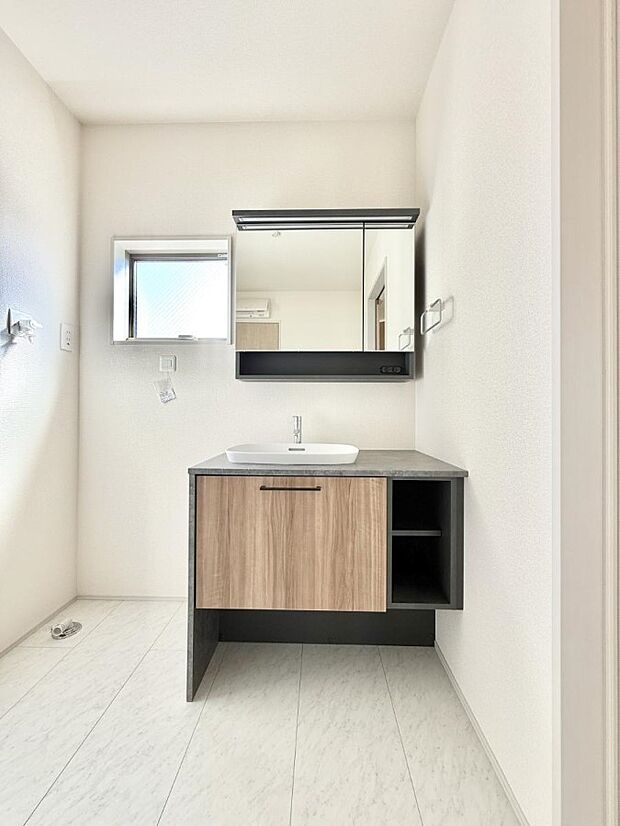 ■朝の準備がスムーズにできる広さです