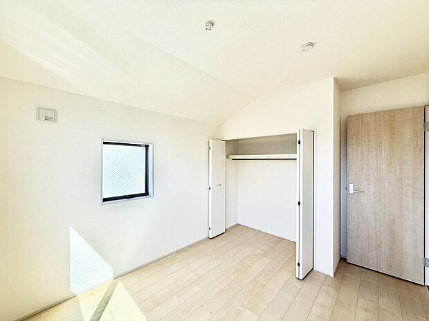 ■落ち着いた色合いのお部屋で穏やかな時間を楽しめます