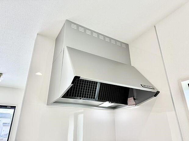 ■調理時の蒸気や匂いが換気扇に誘導され、効率的に排煙ができます。