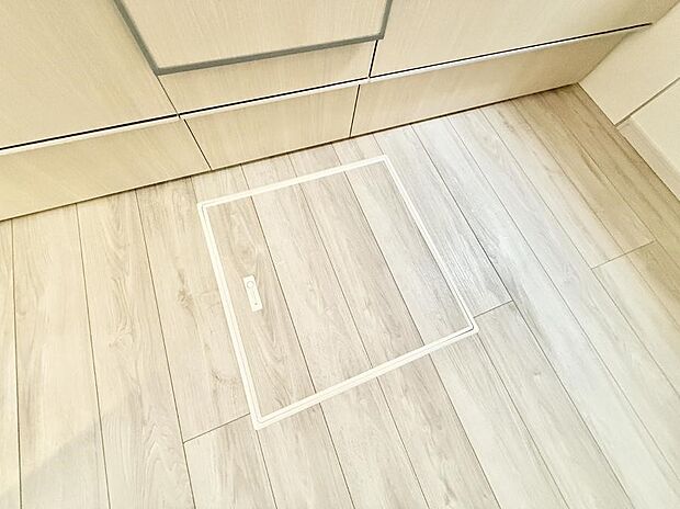 ■季節物など簡単に収納でき便利