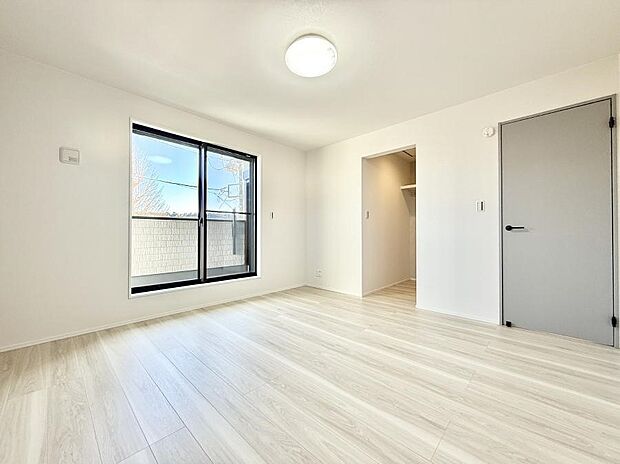 ■落ち着いた雰囲気のお部屋で心が安らぐ空間