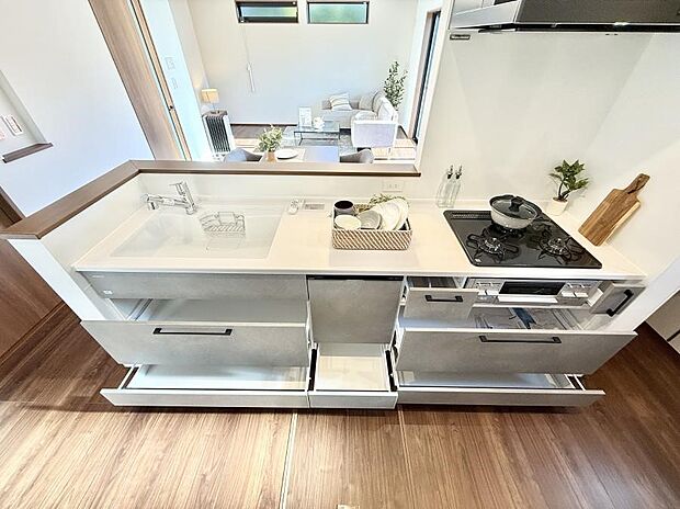 ■美味しい時間が生まれる、笑顔あふれるキッチン