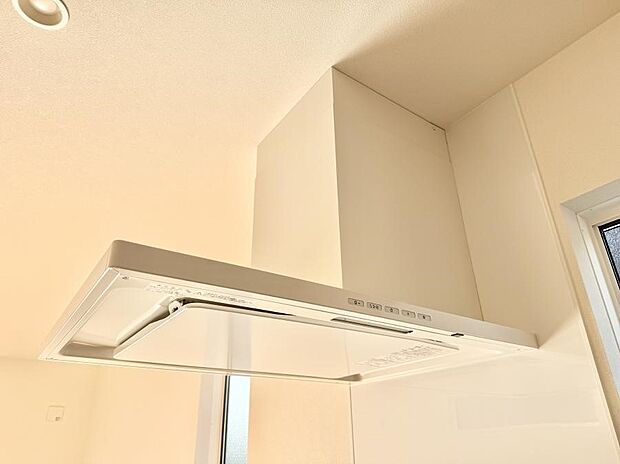 ■調理時の蒸気や匂いが換気扇に誘導され、効率的に排煙ができます。