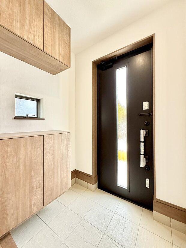 ■広々、綺麗な玄関でお客様をお出迎え!