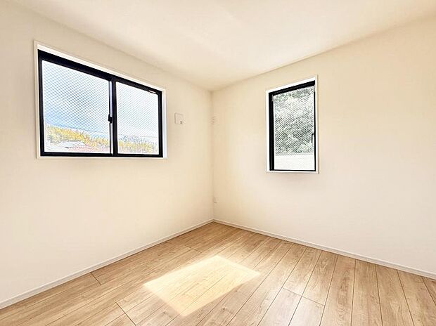 ■落ち着いた色合いのお部屋で穏やかな時間を楽しめます