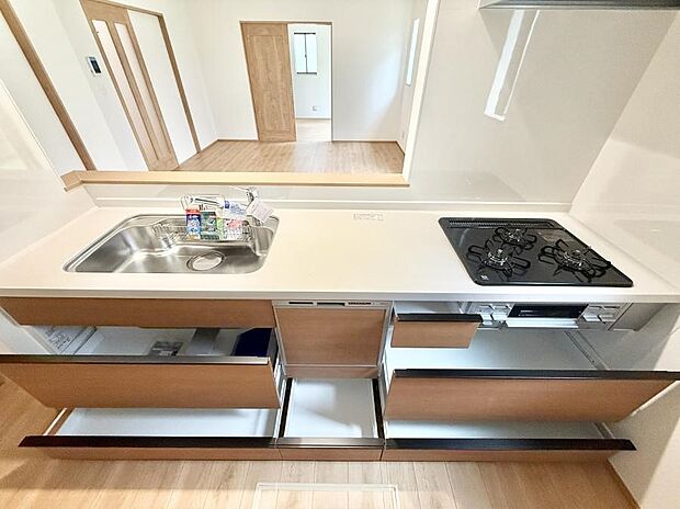 ■家族の絆を深める、温もりのあるキッチン