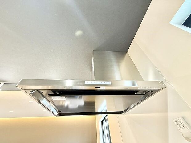 ■調理時の蒸気や匂いが換気扇に誘導され、効率的に排煙ができます。