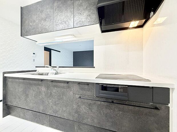 ■シンプルで機能的、毎日使いやすいキッチン