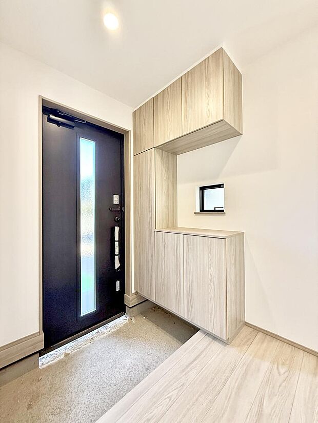 ■ 毎日を気持ちよく迎える、明るく温もりのある玄関