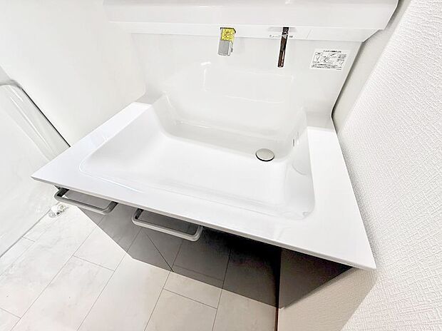 ■手洗いや顔を洗う時も快適に使える便利なシャワー