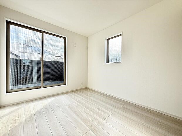 ■陽射しが差し込む暖かいお部屋