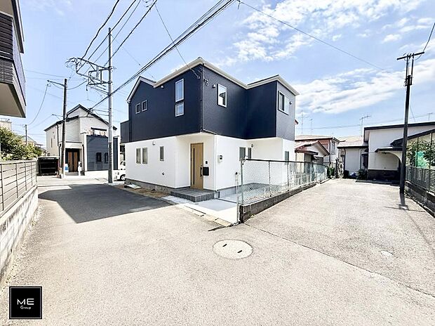 角地につき陽当り良好です!