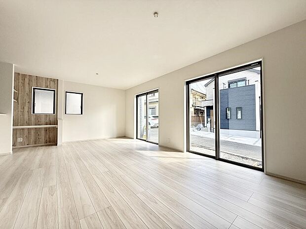 ■お仕事や勉強ににぴったりのカウンター付きLDK