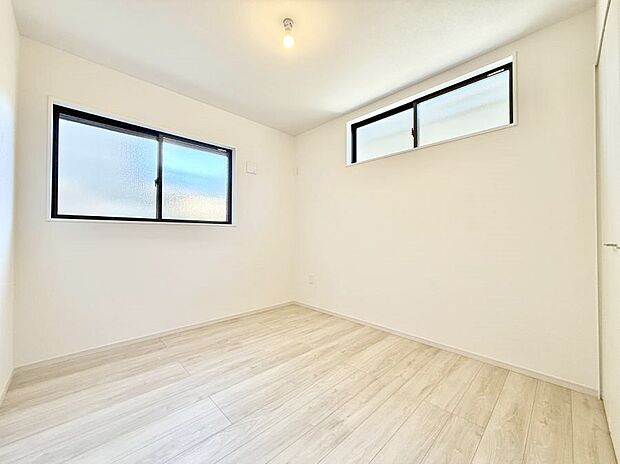 ■落ち着いた色合いのお部屋で穏やかな時間を楽しめます