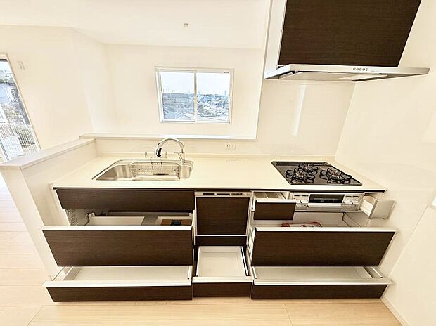 ■料理がもっと楽しくなる、快適なキッチン空間