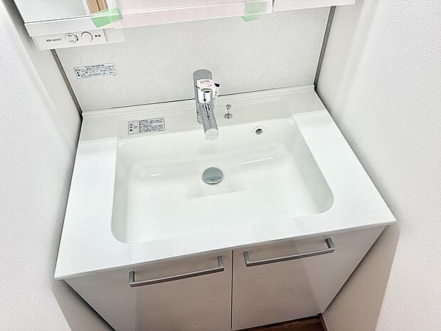 ■手洗いや顔を洗う時も快適に使える便利なシャワー