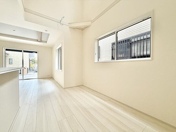 ■インテリアを考えるのが楽しみな広いリビングです!