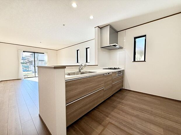 ■広々としたキッチンスペースでお料理も楽しくなりますね!